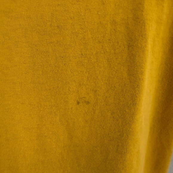 Vintage Wu-Tang Crew Men's T-shirt ~ Mustard ~ L ~ Holes and stains included - Picture 6 of 8